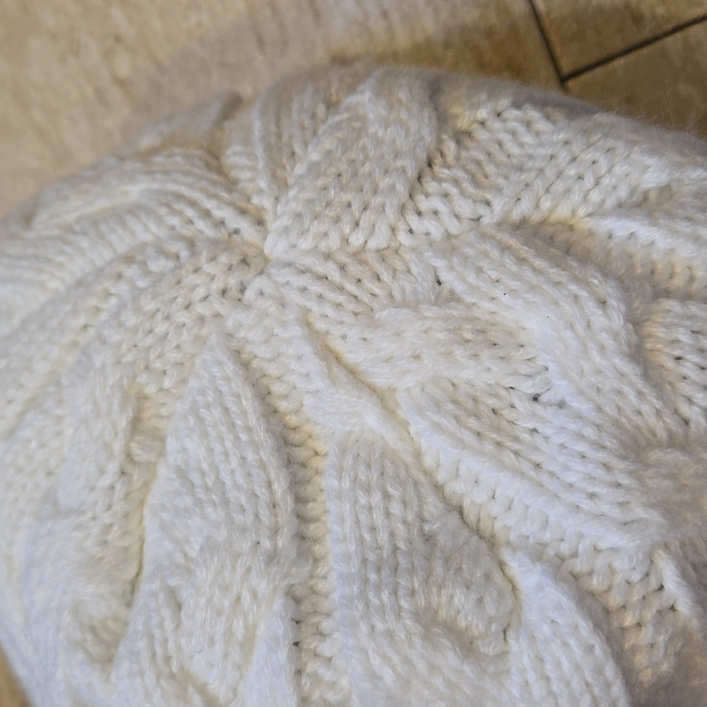 Adidas Cable Knit Mini Visor Beanie - Picture 5 of 8
